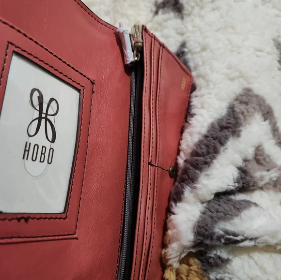 Hobo Alta Wallet - Picture 3 of 3